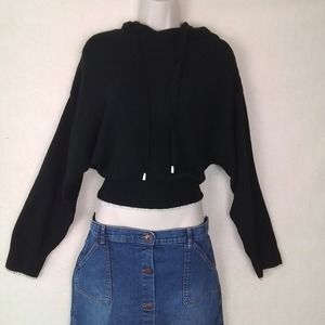 H&M Knit Sweater Hoodie Size Small in Black w/ White Trim‎